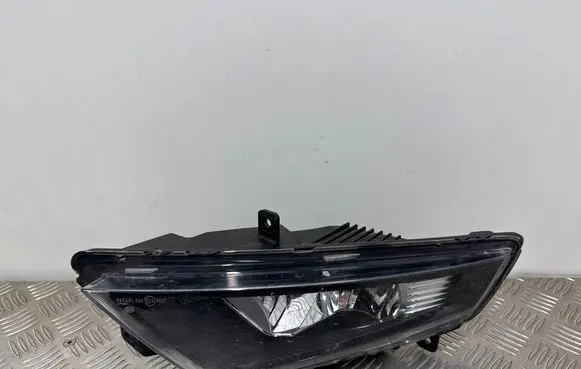 Seat Leon (5F) Front fog light 5F0941699A 179589-01
