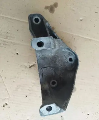 Citroen C5 Engine mounting bracket 326C27