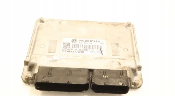Volkswagen Golf V Engine control unit/module ECU 06A906033EM