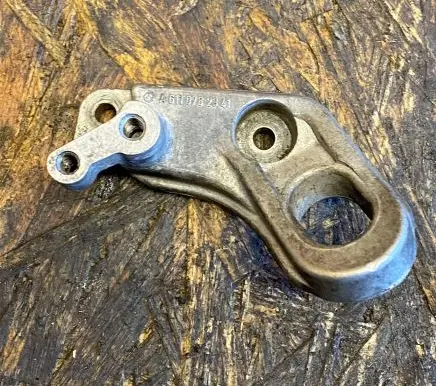 Mercedes-Benz C W203 Engine mounting bracket A6110782341