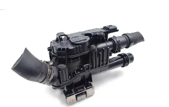 Thermostat/thermostat housing