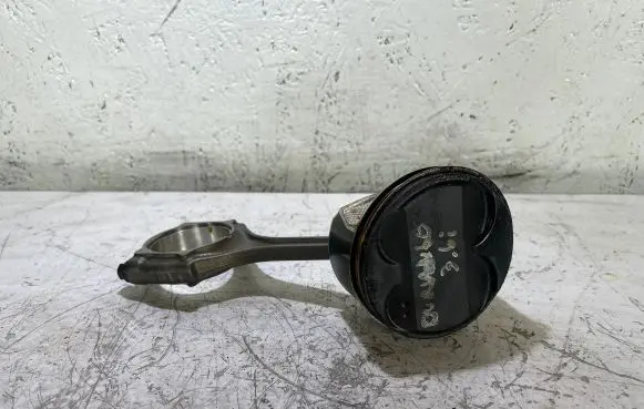 Dodge Durango Piston with connecting rod