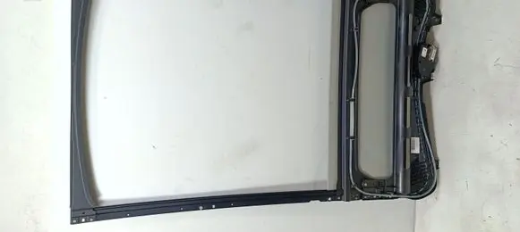 Nissan Qashqai Sunroof glass 916864EA0B