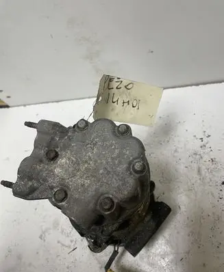 Peugeot 207 Air conditioning (A/C) compressor (pump) 9670318880
