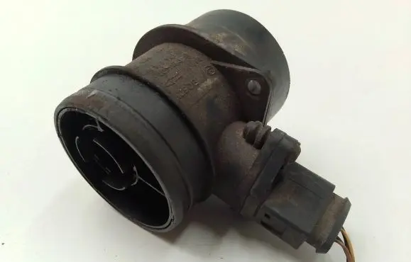 Volkswagen Touareg I Mass air flow meter 0281002461