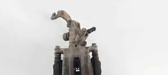 Suzuki Kizashi Rear brake caliper 