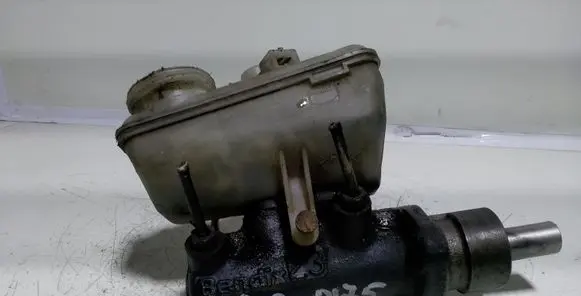 Peugeot 806 Master brake cylinder 311889