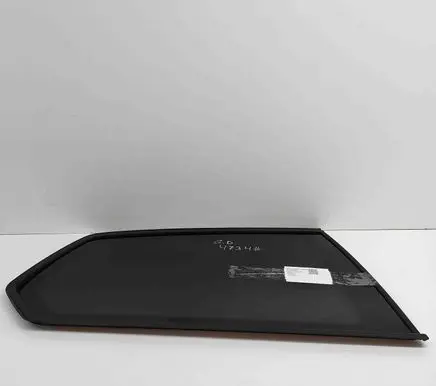 Volkswagen Golf VII Rear side window 5G3845042A
