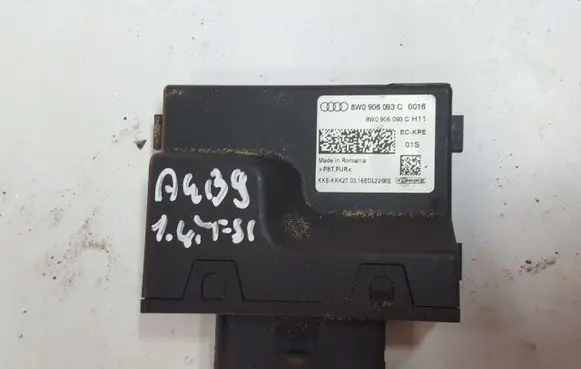 Audi A4 S4 B9 Fuel injection pump control unit/module 8W0906093C