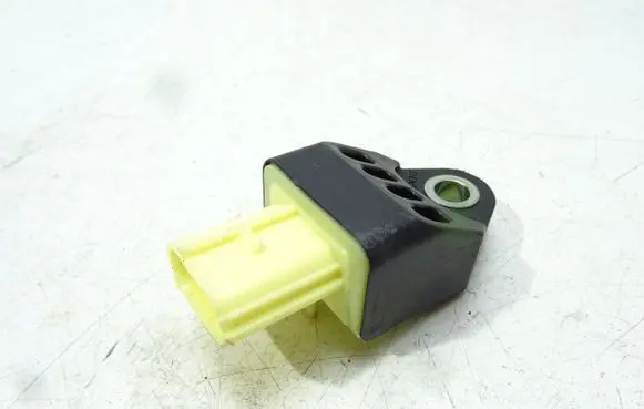 Lexus RC Airbag deployment crash/impact sensor 89831-12040