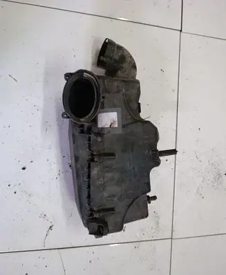 Citroen C4 I Picasso Air filter box 
