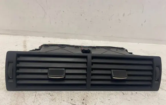 Audi A4 S4 B7 8E 8H Dash center air vent grill 8E0820951H 36113010