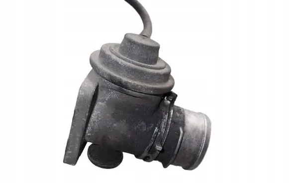 Volkswagen I LT EGR valve