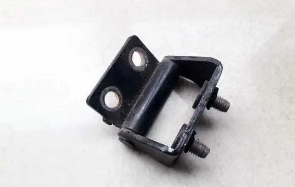 Mitsubishi Space Star Tailgate/trunk/boot hinge