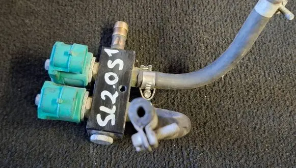 Subaru Legacy LP gas injector 67R010104 110R000040 15500APPR0