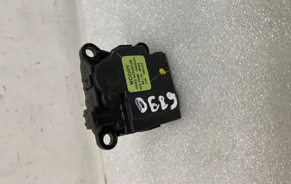 Hyundai i10 Air flap motor/actuator HCCD266QADAA01 061113