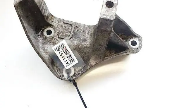 Peugeot 407 Engine mounting bracket 326C27L