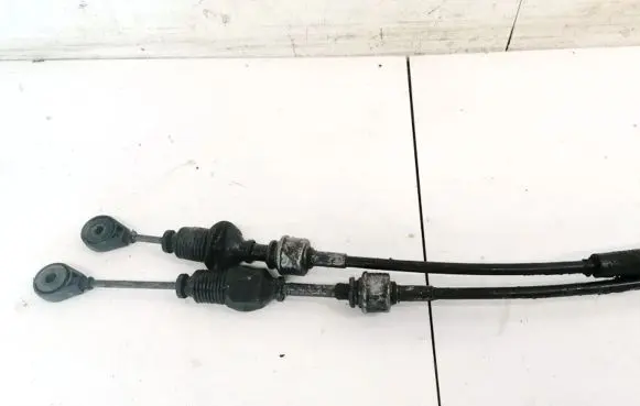 Toyota Avensis T270 Gear shift cable linkage