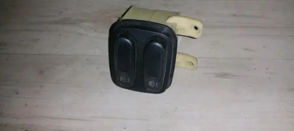 Mazda Xedos 6 Windscreen/window heater switch