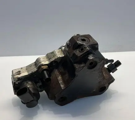 Mercedes-Benz E W211 Fuel injection high pressure pump A6460700401 6460700401
