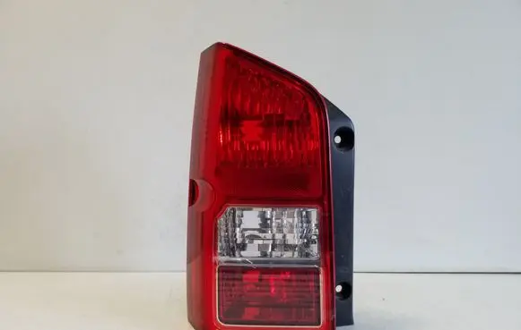 Nissan Pathfinder R51 Rear/tail lights 22016550