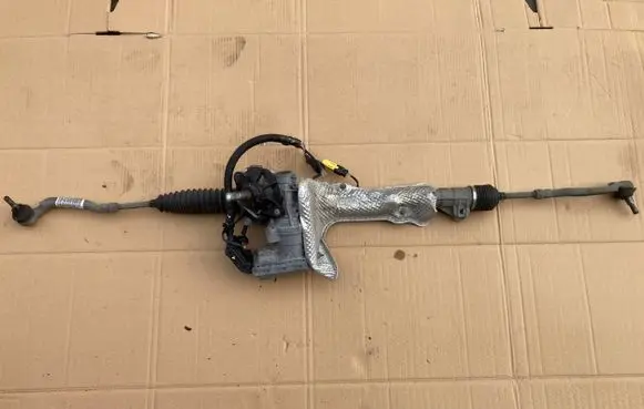 Peugeot 3008 II Steering rack mounting bracket 5WK67010