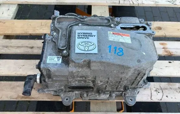 Toyota Auris 150 Voltage converter inverter G920052032 221E52032