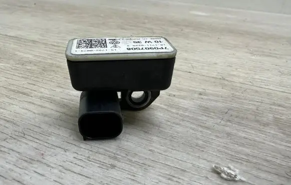 Porsche Cayenne (92A) Acceleration sensor 7P0907508