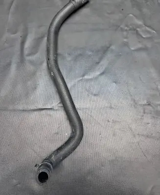 Toyota Hilux VIII Engine coolant pipe/hose 250602