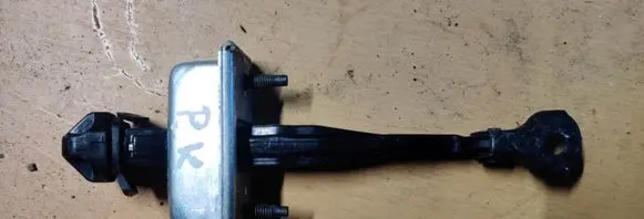 Chevrolet Malibu Front door check strap stopper