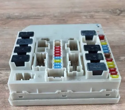 Nissan Micra Fuse box set 902665A