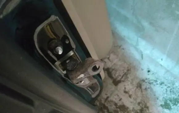 KIA Optima Front door check strap stopper 