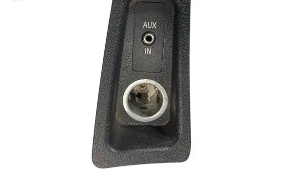 BMW 1 E81 E87 AUX in-socket connector 6930561 61316930561 7132045