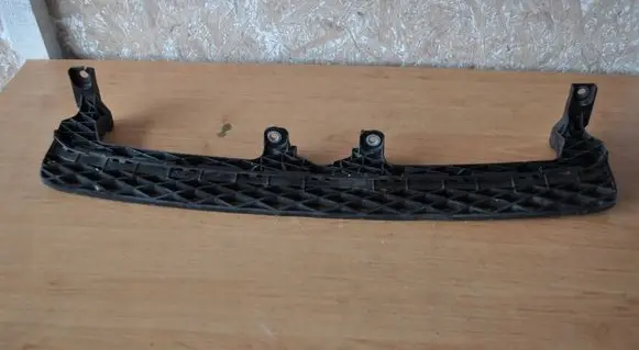 Volkswagen PASSAT B7 Front bumper mounting bracket 3AA807571