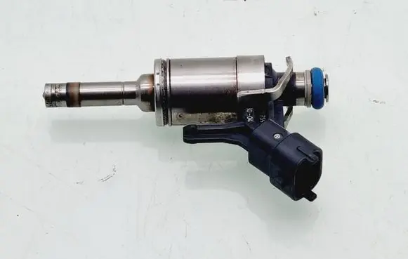 Fuel injector
