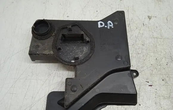 Volvo V70 Other engine bay part 6G9N022B18