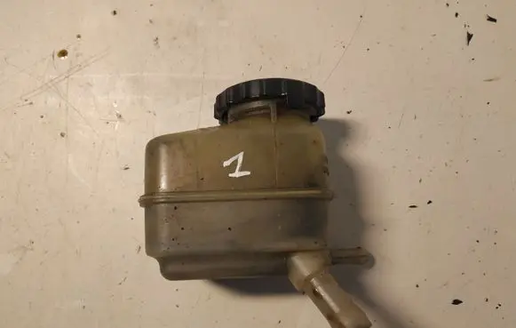 Toyota Avensis T220 Power steering fluid tank/reservoir 1109