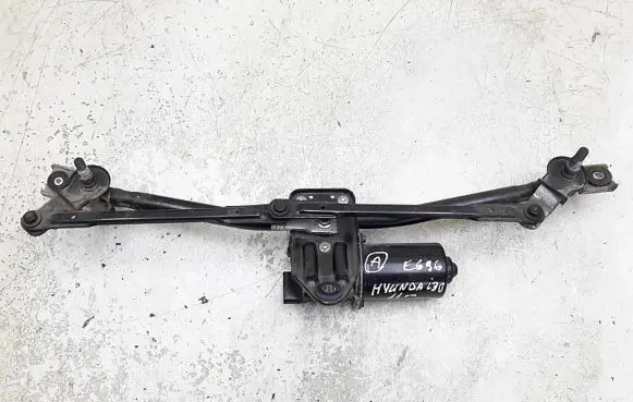 Hyundai i30 Front wiper linkage 