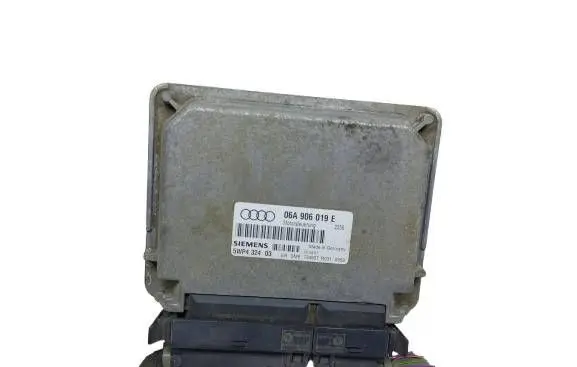 Audi A3 S3 8L Engine control unit/module 06A906019E-KASACJA 06A906019E