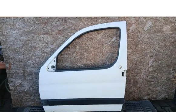 Peugeot Partner Front door 