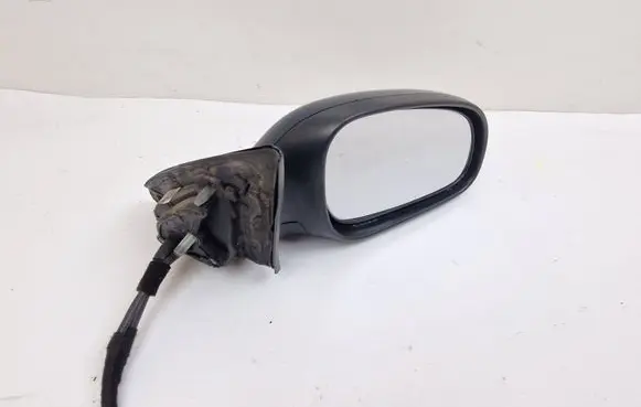 Volvo V70 Front door electric wing mirror E11015463 E11025463