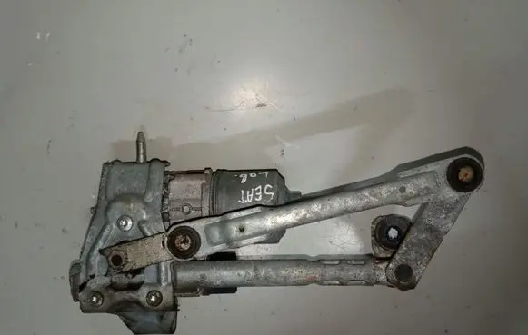 Seat Altea XL Front wiper linkage and motor 3397020916