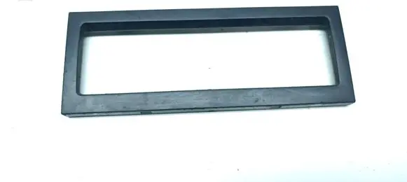 Radio/GPS head unit trim