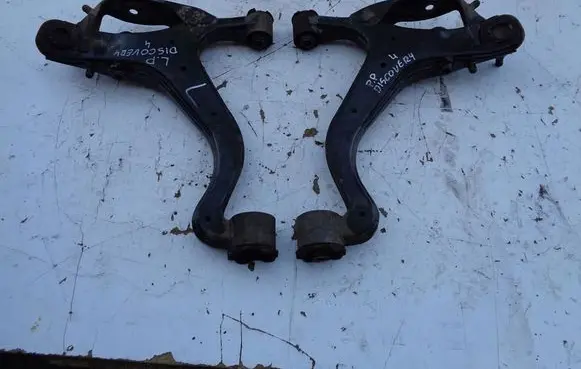 Mercedes-Benz C AMG W205 Front lower control arm/wishbone
