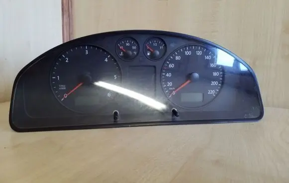 Volkswagen Transporter - Caravelle T5 Speedometer (instrument cluster) 7H0920850G