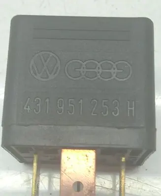 Audi A6 S6 C5 4B Other relay 0332014156