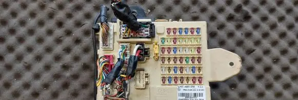 KIA Sorento Fuse module 97RA012341 954002P931