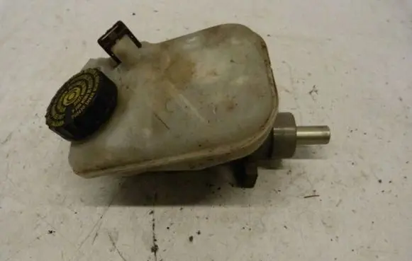 Citroen Berlingo Master brake cylinder 21028799