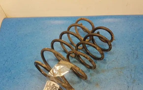Suzuki Swift I Rear coil spring