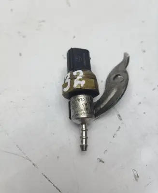 Infiniti Q50 Fuel pressure sensor A6510703981